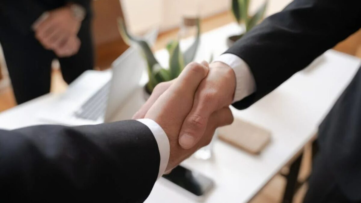 エスクローとは｜仕組みやメリット・デメリットについて解説