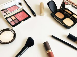 化粧品業界のM&Aの動向について|成功事例も紹介