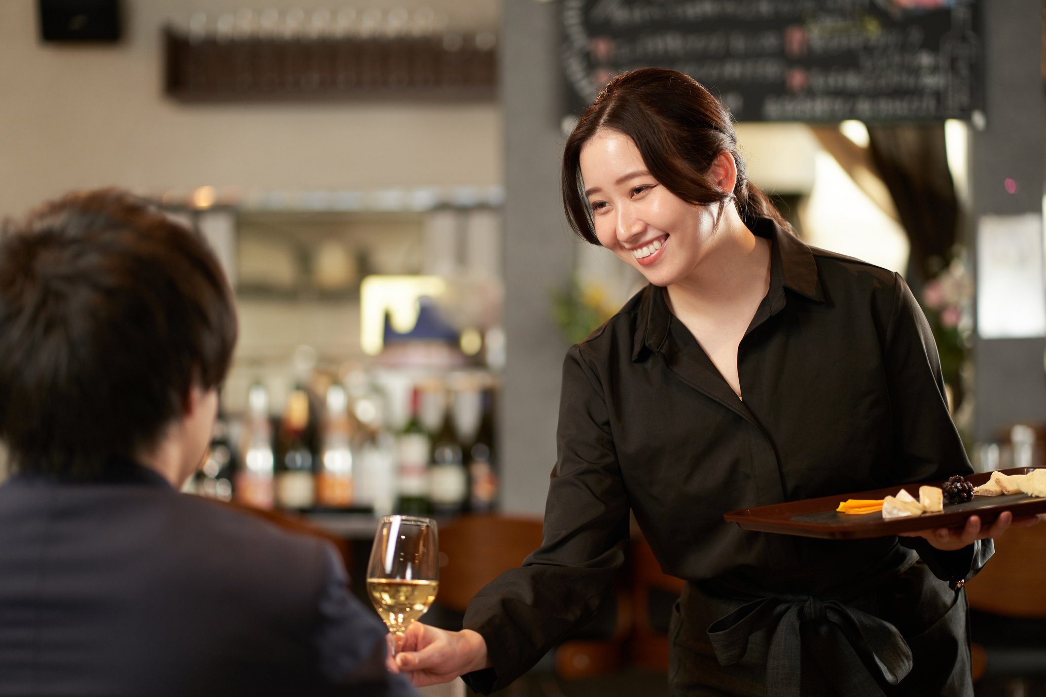 サービス業　小売業　M&A ニュース