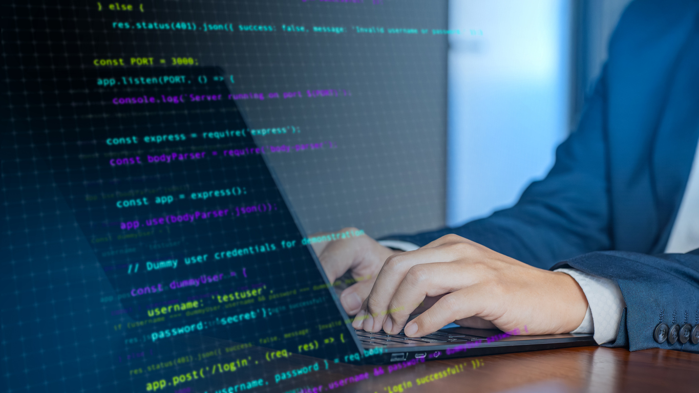 【M&A事例付き】受託ソフトウェア開発の市場規模｜M&Aが増加している原因も解説